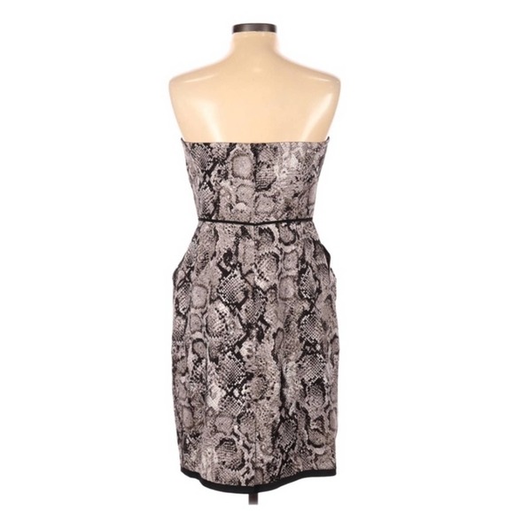21-BCBG MAXAZRIA, python print dress   size 10 - Picture 4 of 10